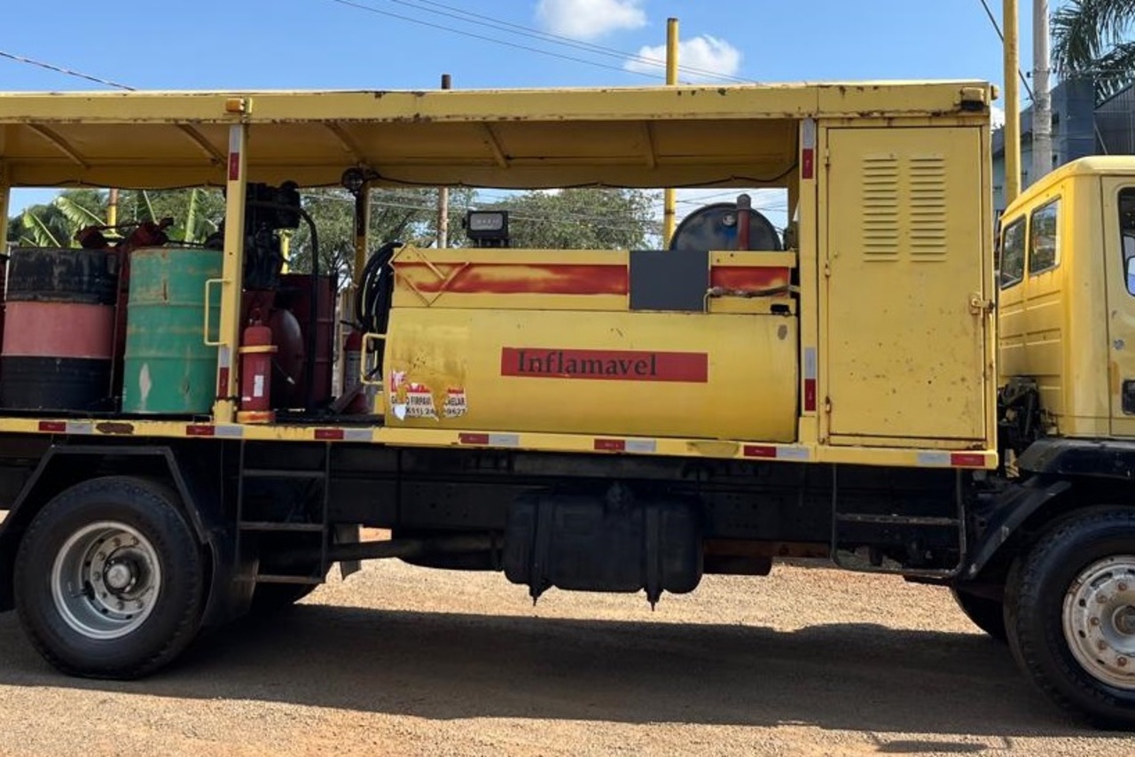 Mercedes Benz MB 1214 - 98/98 20