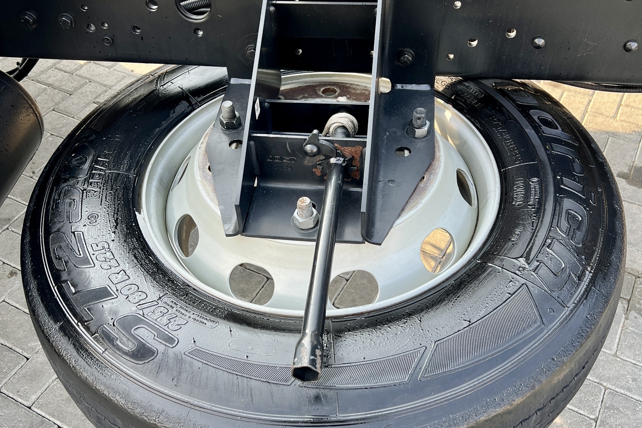 Volkswagen 24-280 E Constellation 6x2 - 19/20 16