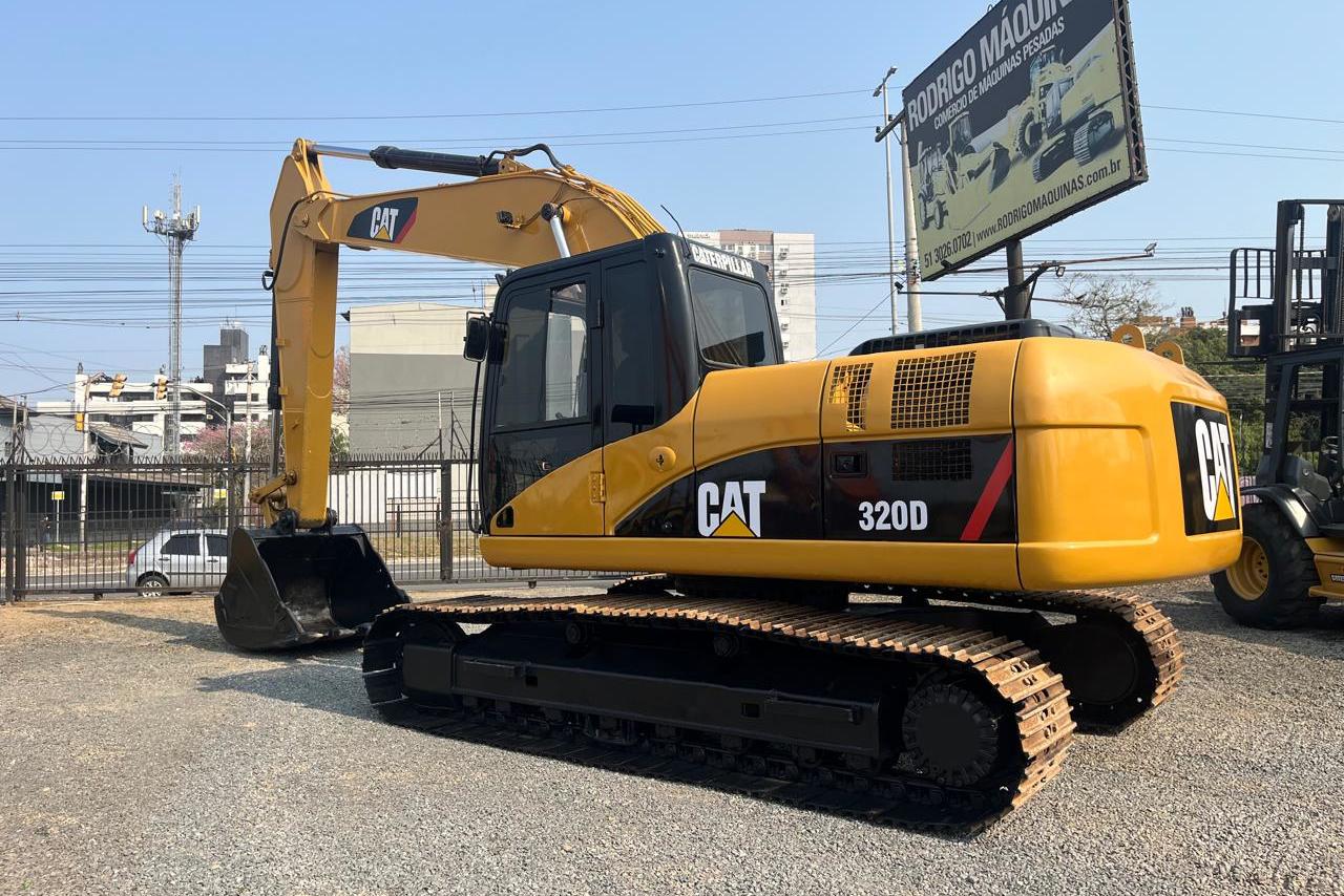 Caterpillar 320D - 10/10 1