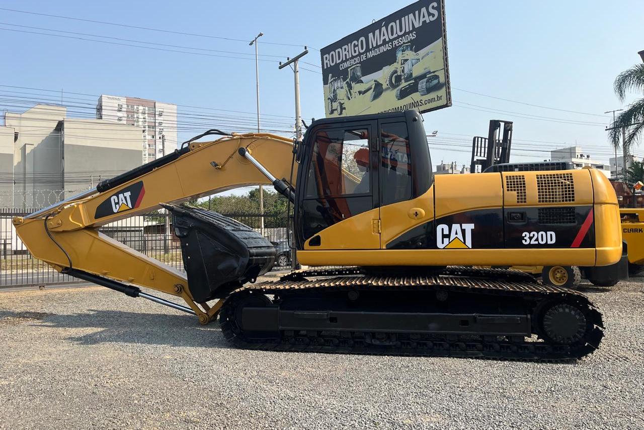 Caterpillar 320D - 10/10 4