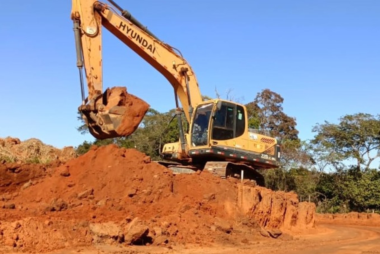 Hyundai R220 LC - 15/15 8