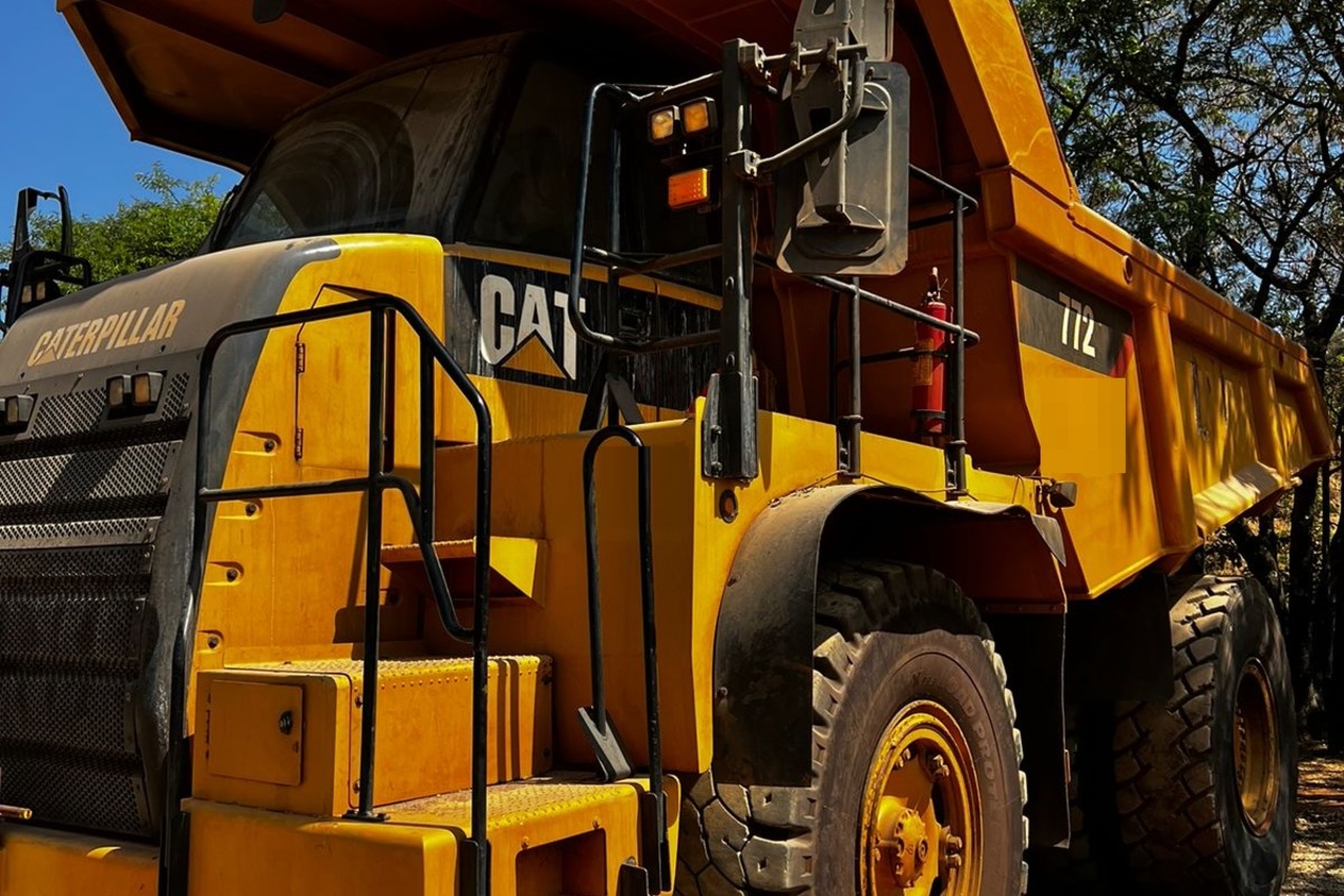 Caterpillar 772 - 12/12 4