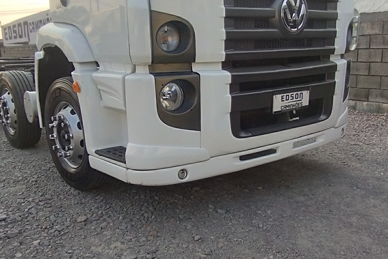 Volkswagen 24-280 E Constellation 8x2 - 14 4