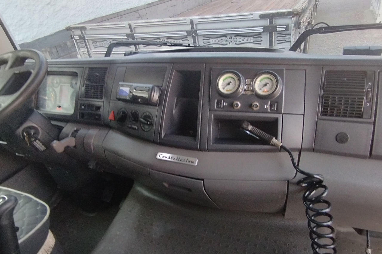 Volkswagen 24-280 E Constellation 8x2 - 14 12