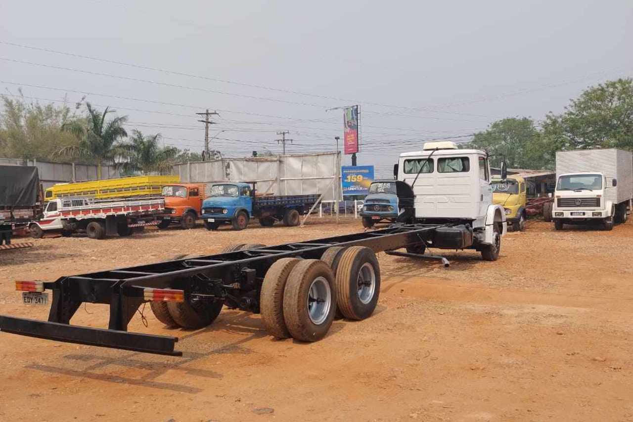 Mercedes Benz MB 1620 - 09/09 3