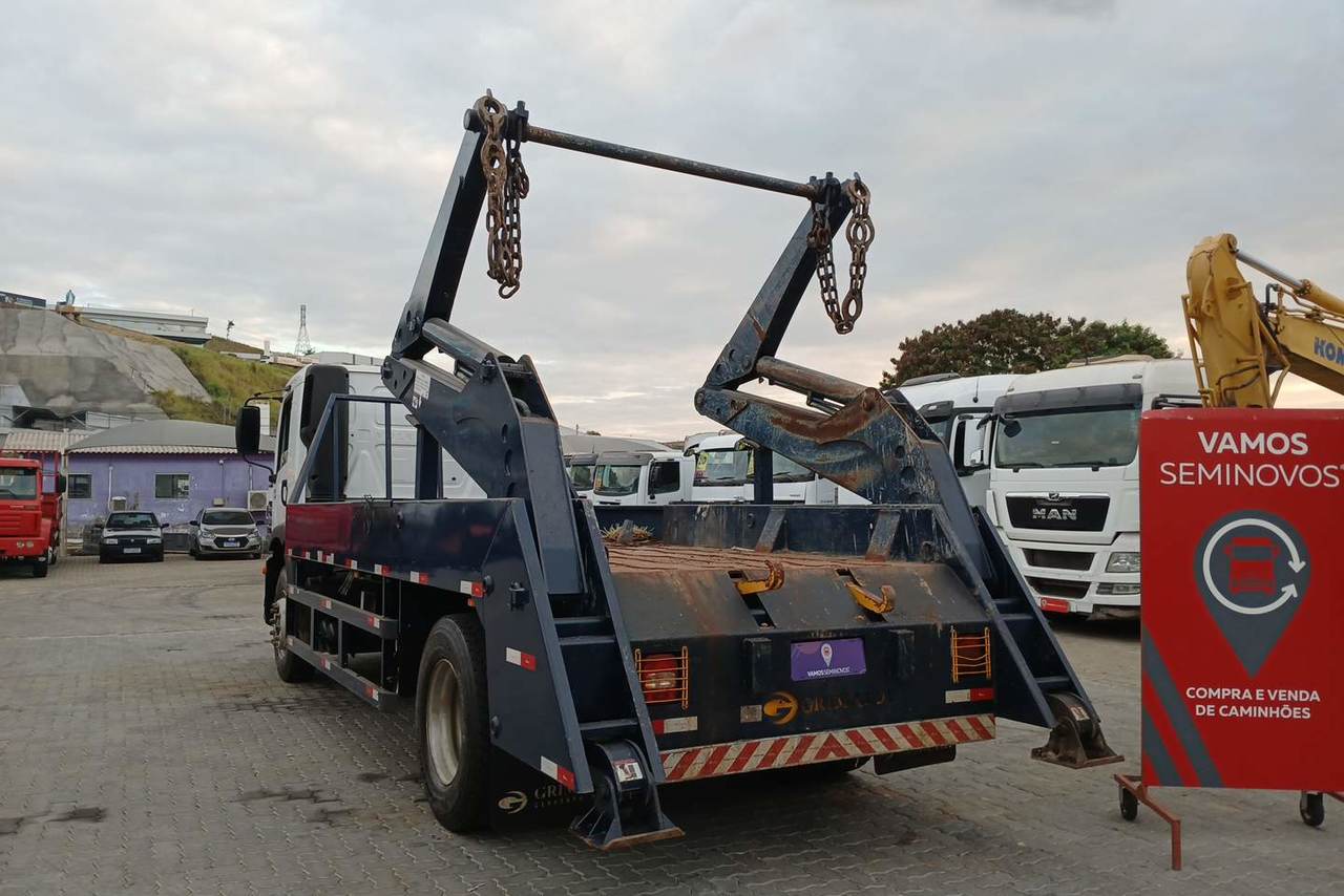 Volkswagen 17-230 E Constellation (DIESEL)(E5) - 22/23 4