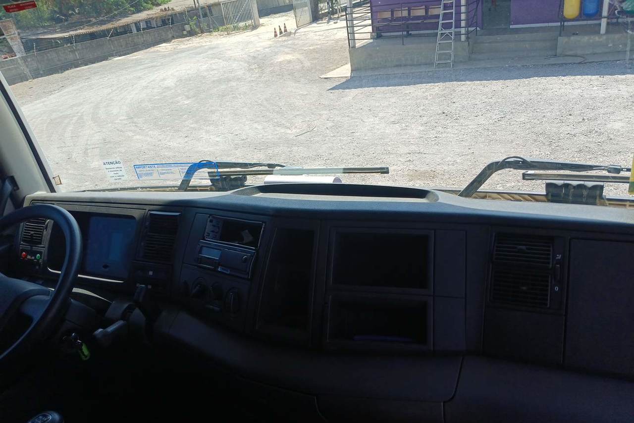 Volkswagen 17-260 E Constel. 4x2 - 21/22 3