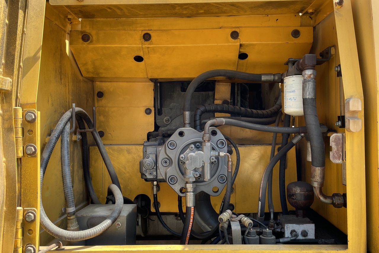 Volvo EC210BLC - 09/09 13