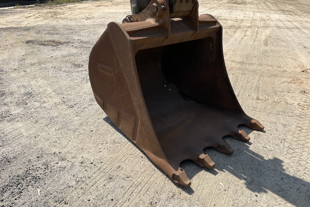 Volvo EC210BLC - 09/09 18