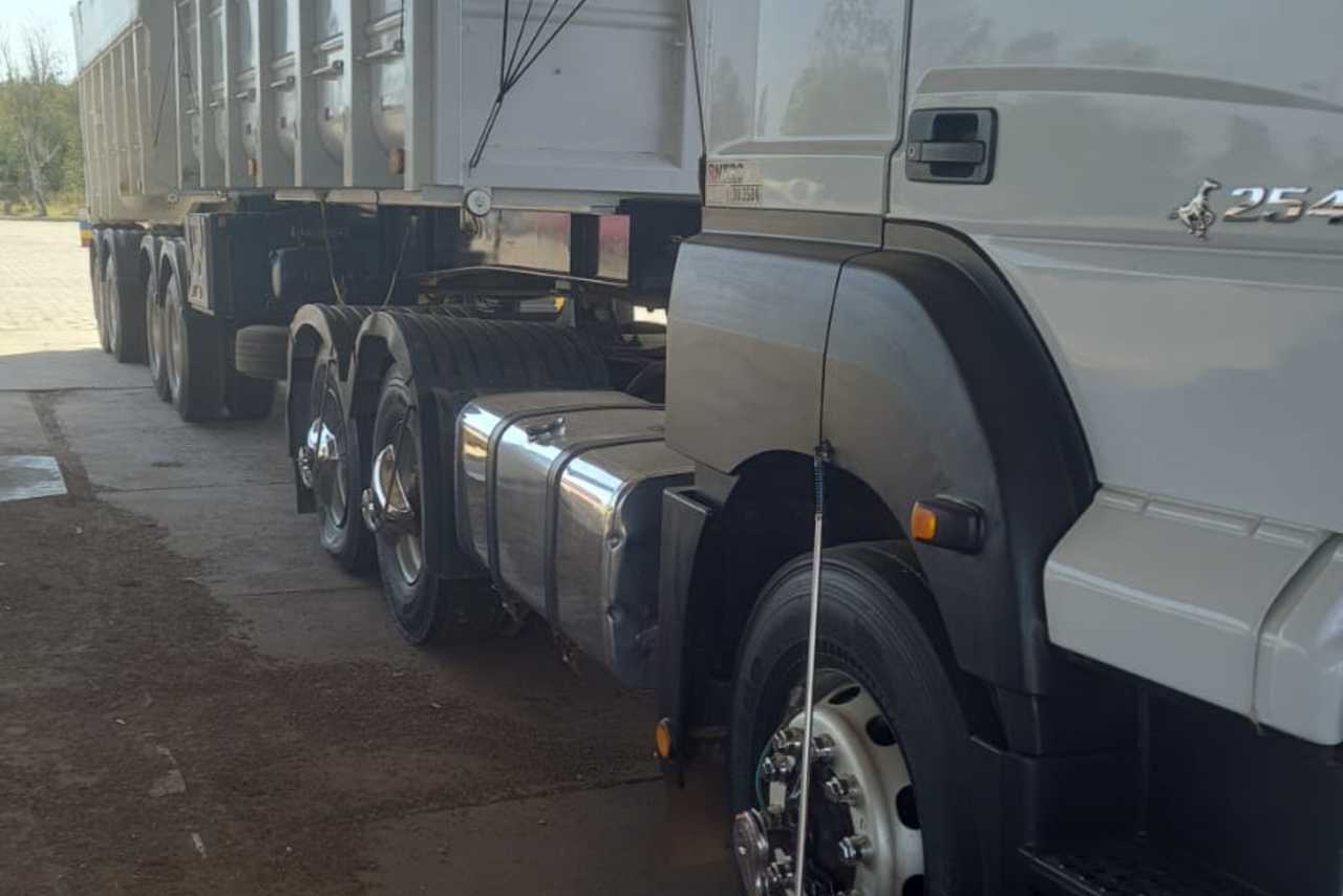 Mercedes Benz Axor 2540 - 08/08 12