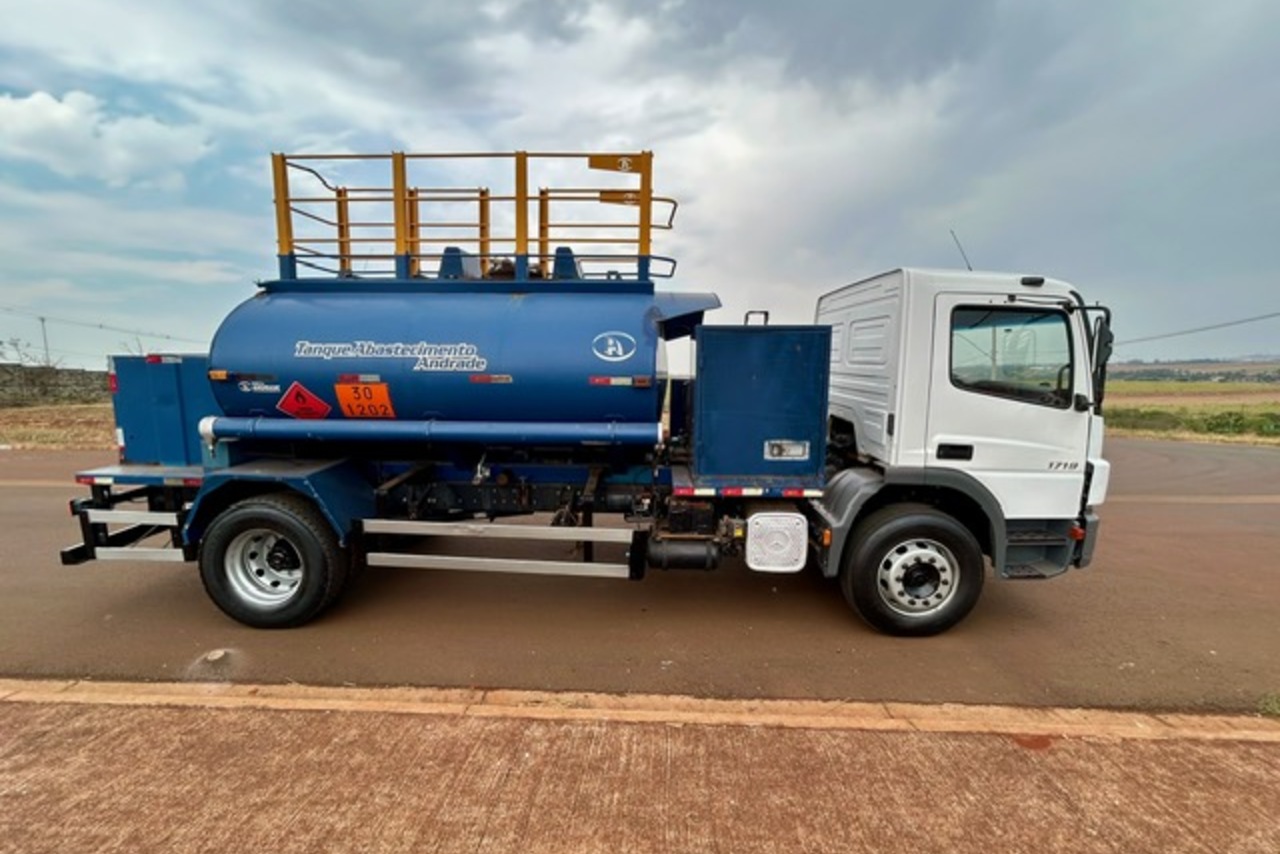 Mercedes Benz Atego 1719 - 18/18 11