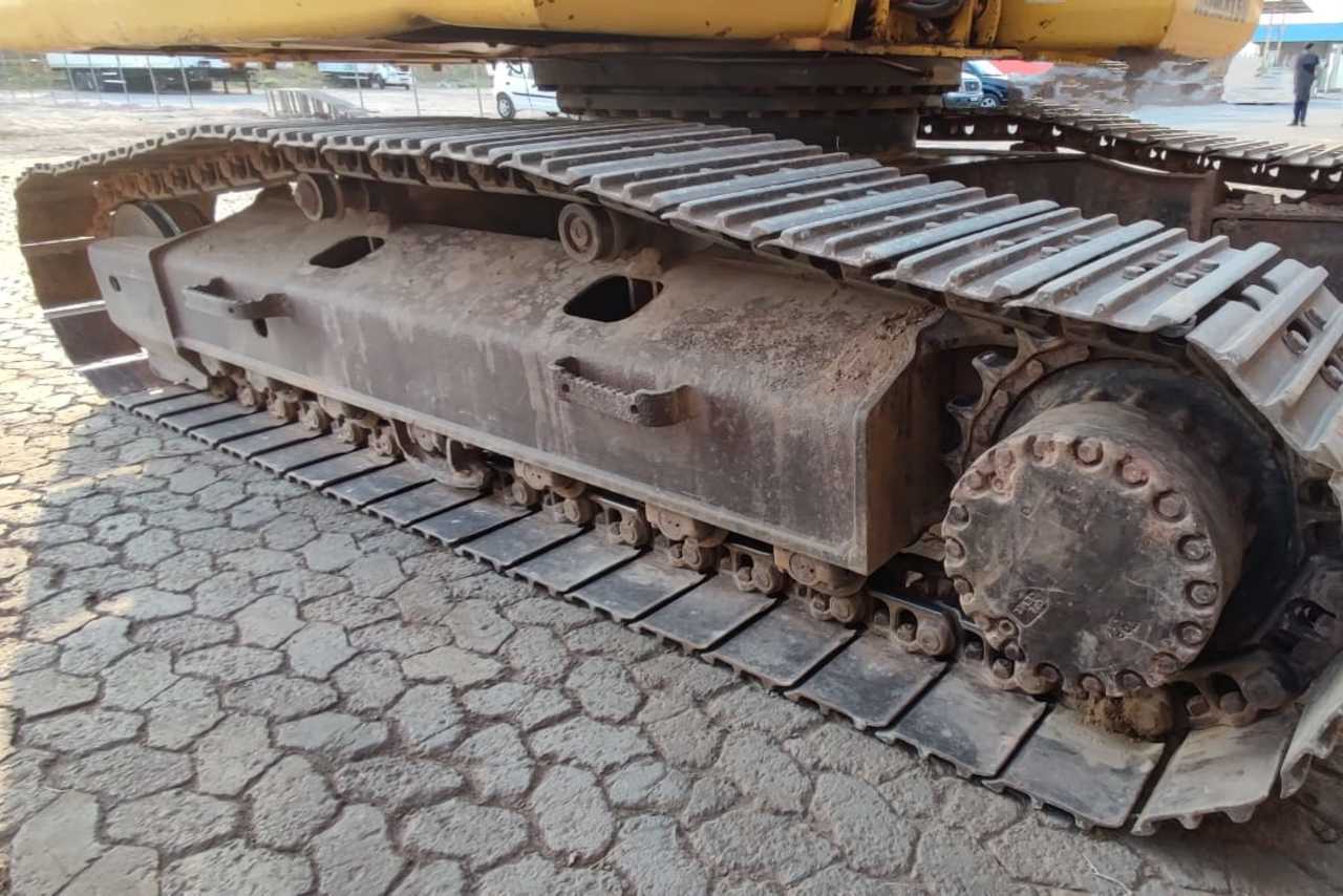 Komatsu PC200 - 12/12 3