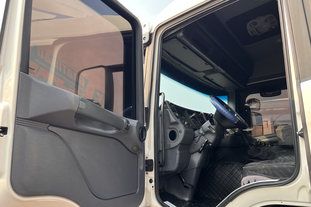 Scania P94 310 - 05/05 9