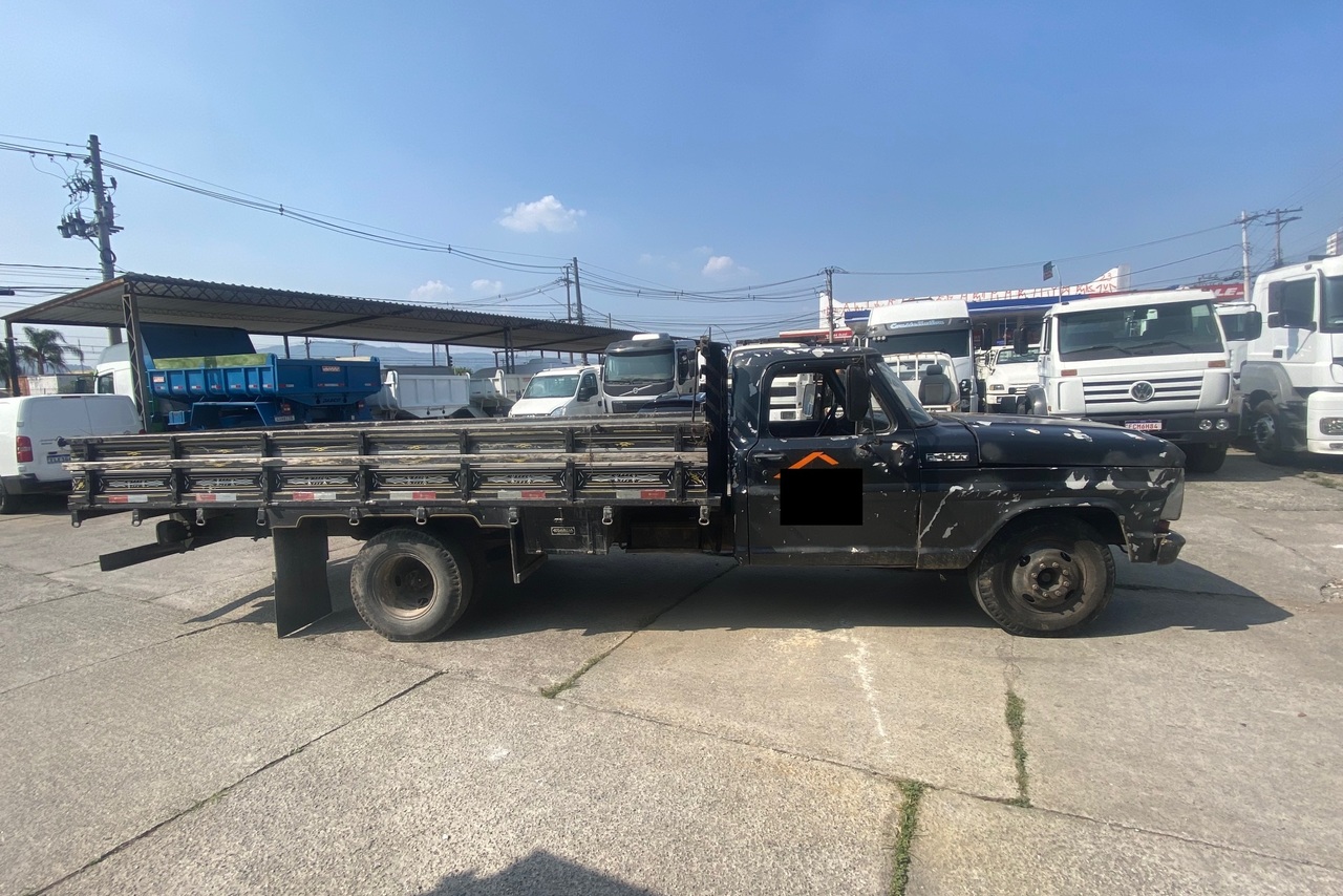 Ford F4000 - 86/86 5
