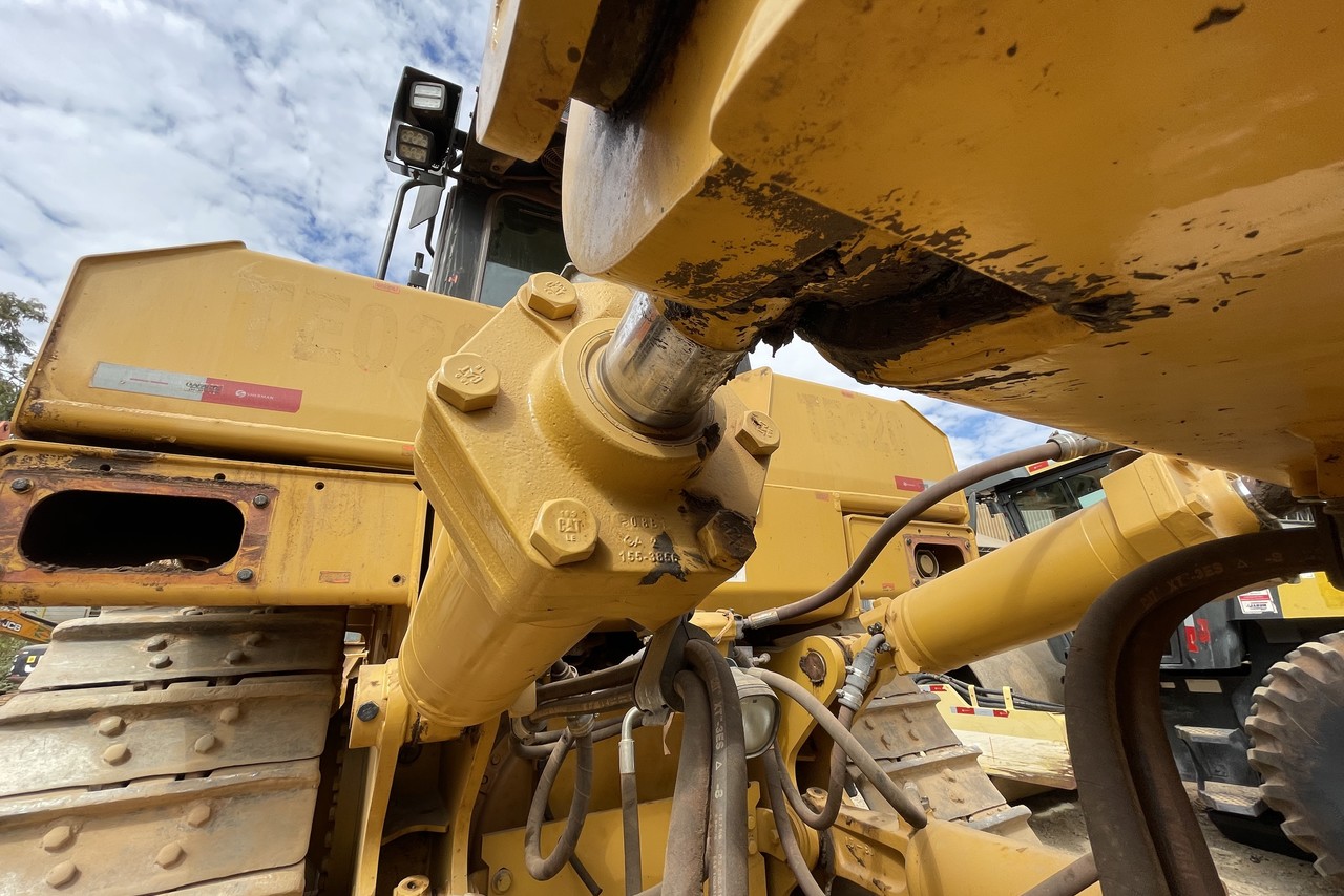 Caterpillar D8T - 21/21 15