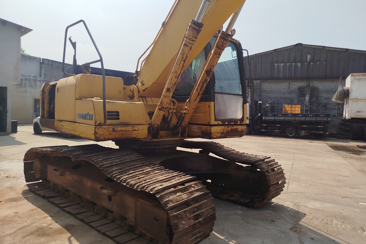 Komatsu PC200 - 09/09 6