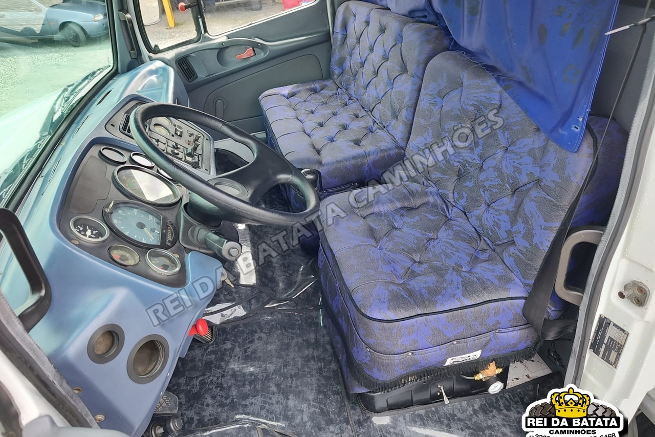 Mercedes Benz MB 1620 - 01/01 6