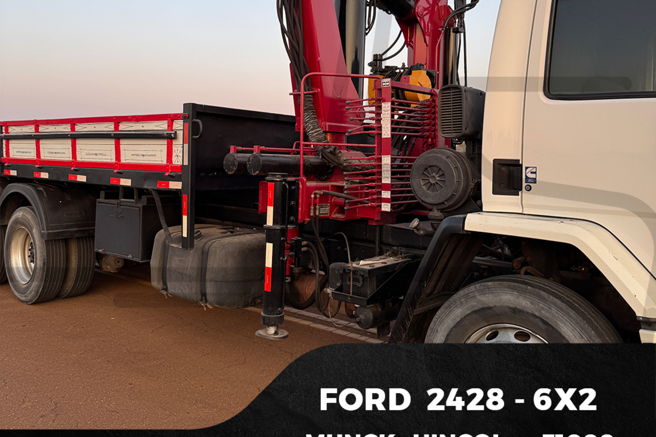 Ford Cargo2428 - 08/09 6
