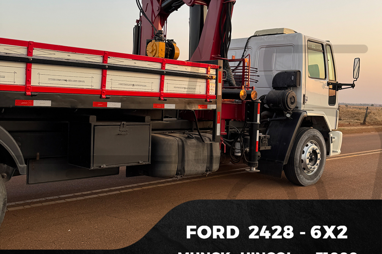 Ford Cargo2428 - 08/09 8