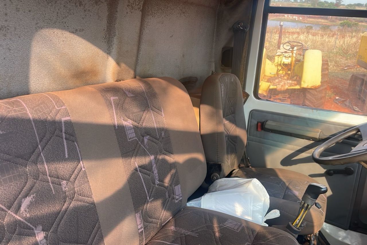 Ford Cargo2425 - 97/97 10