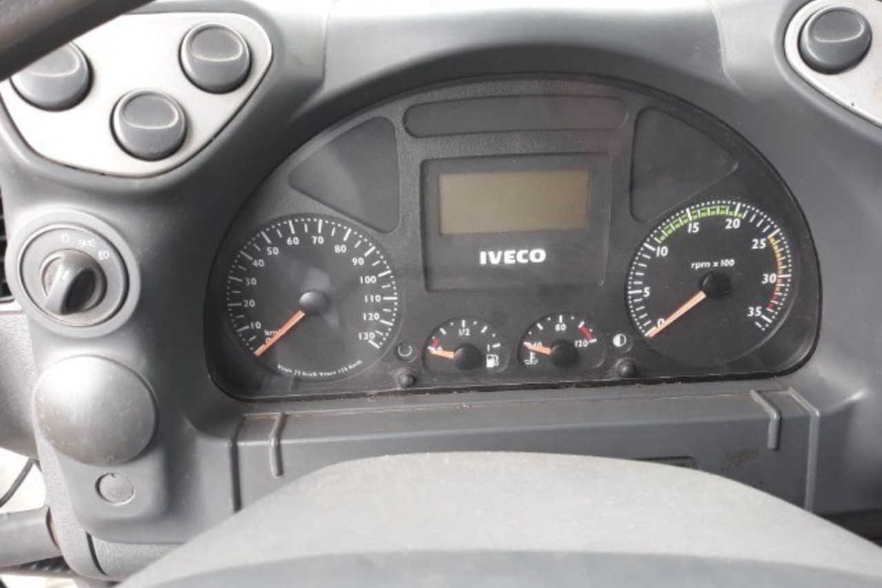 Iveco Tector 240E25 - 12/12 4