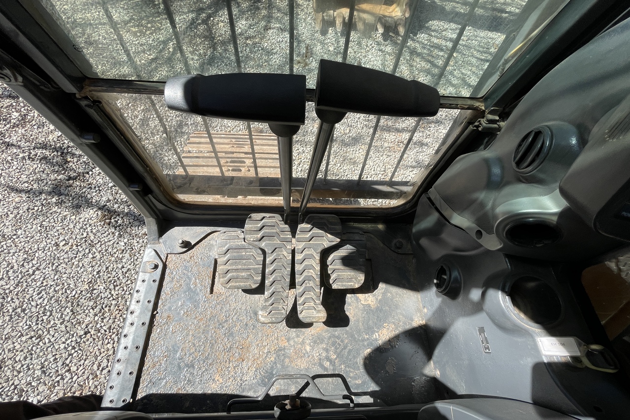 Hyundai R220 LC - 14/14 6