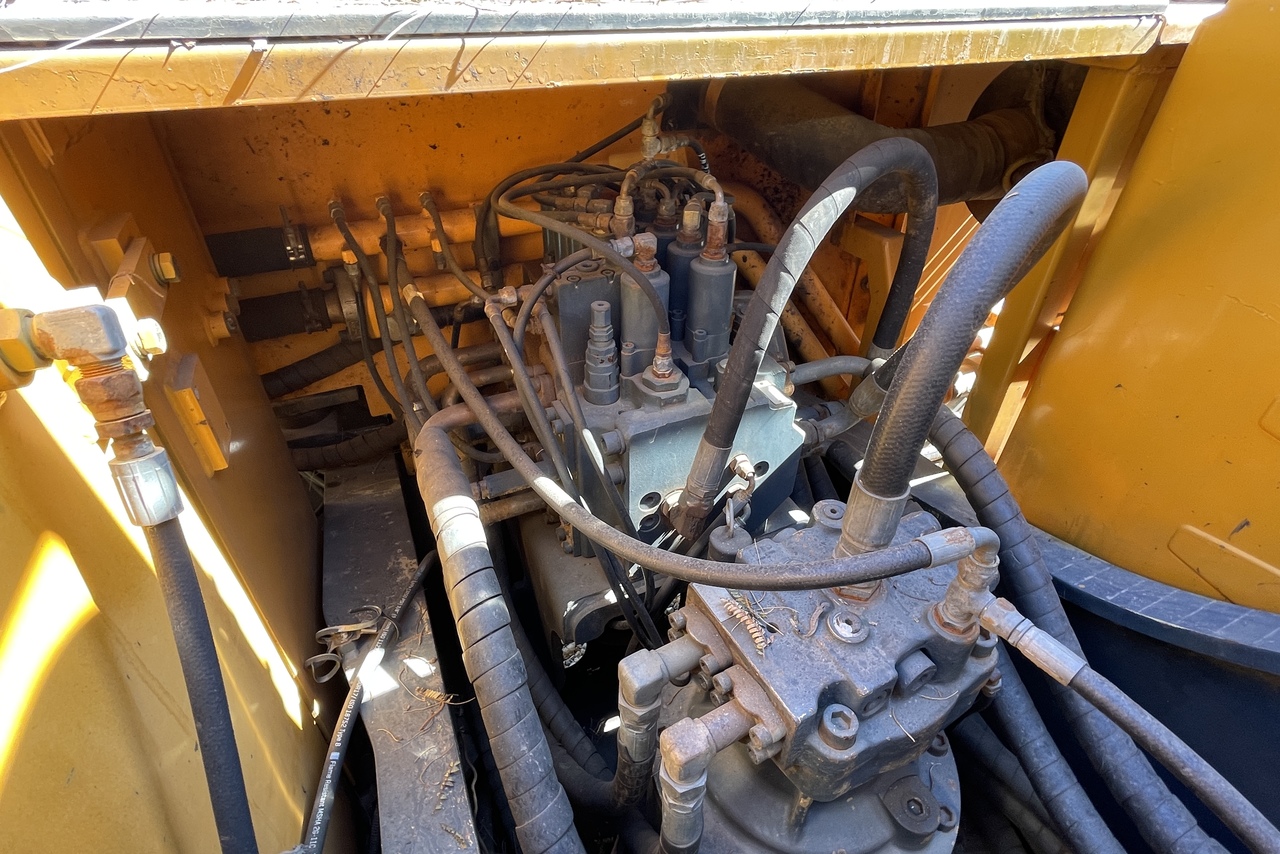 Hyundai R220 LC - 14/14 12
