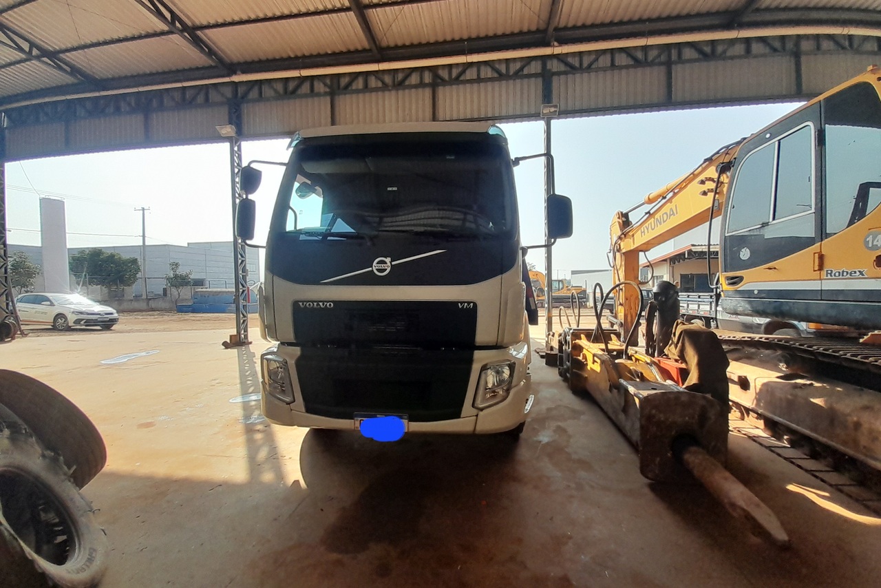 Volvo VM330 - 22/22 2