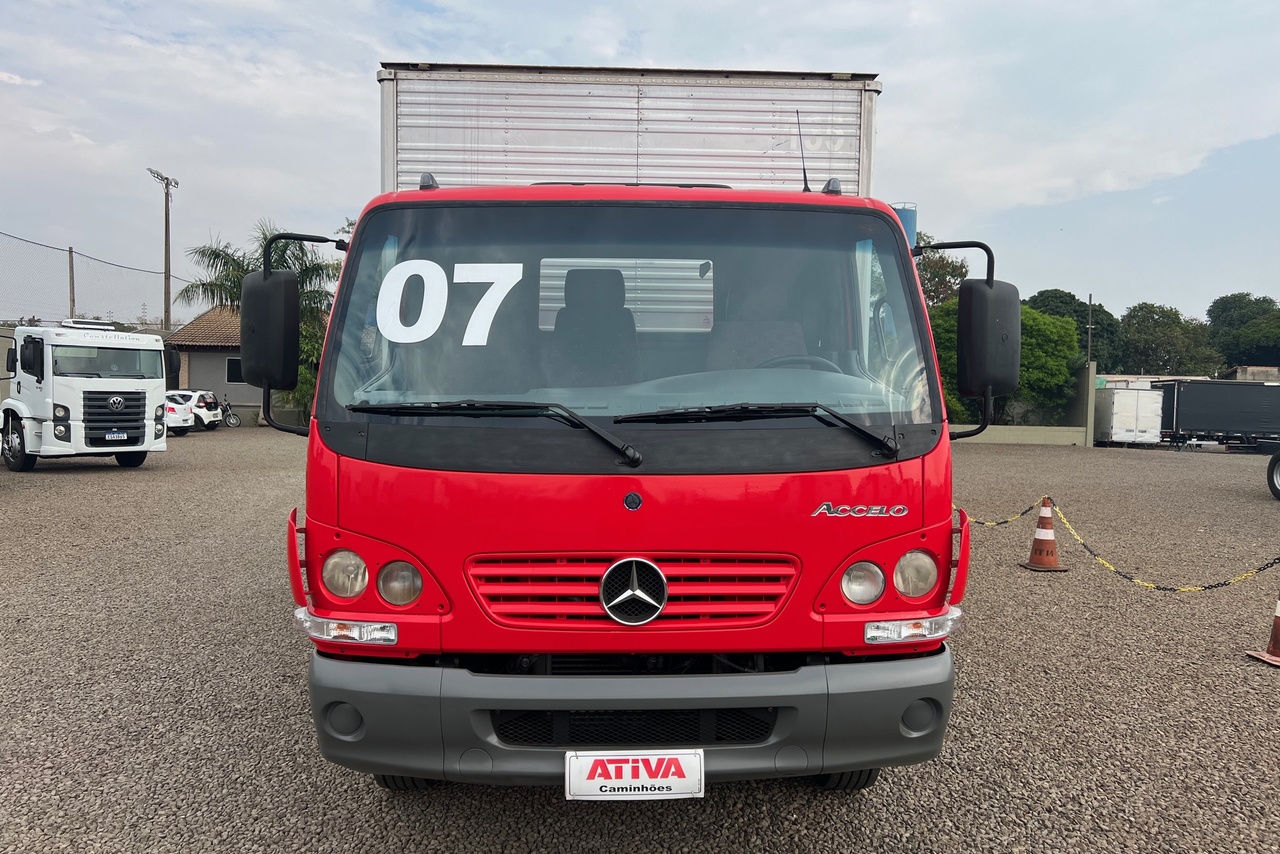 Mercedes Benz Accelo 815 - 07/07 6