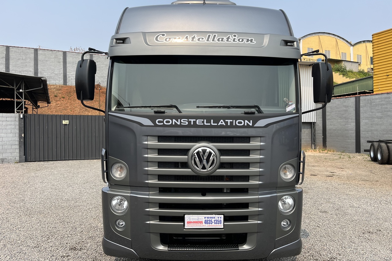 Volkswagen 30-330 Constellation 8x2 - 20/21 2