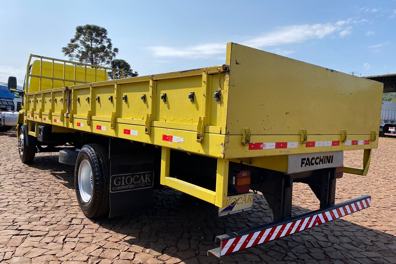 Ford Cargo1317 - 10/10 3