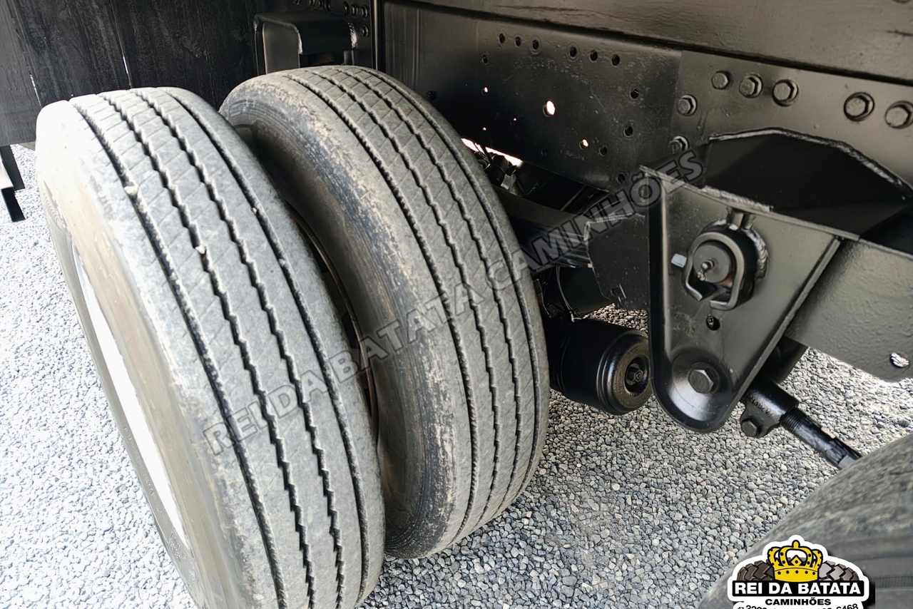 Mercedes Benz MB 2324 - 13/13 15