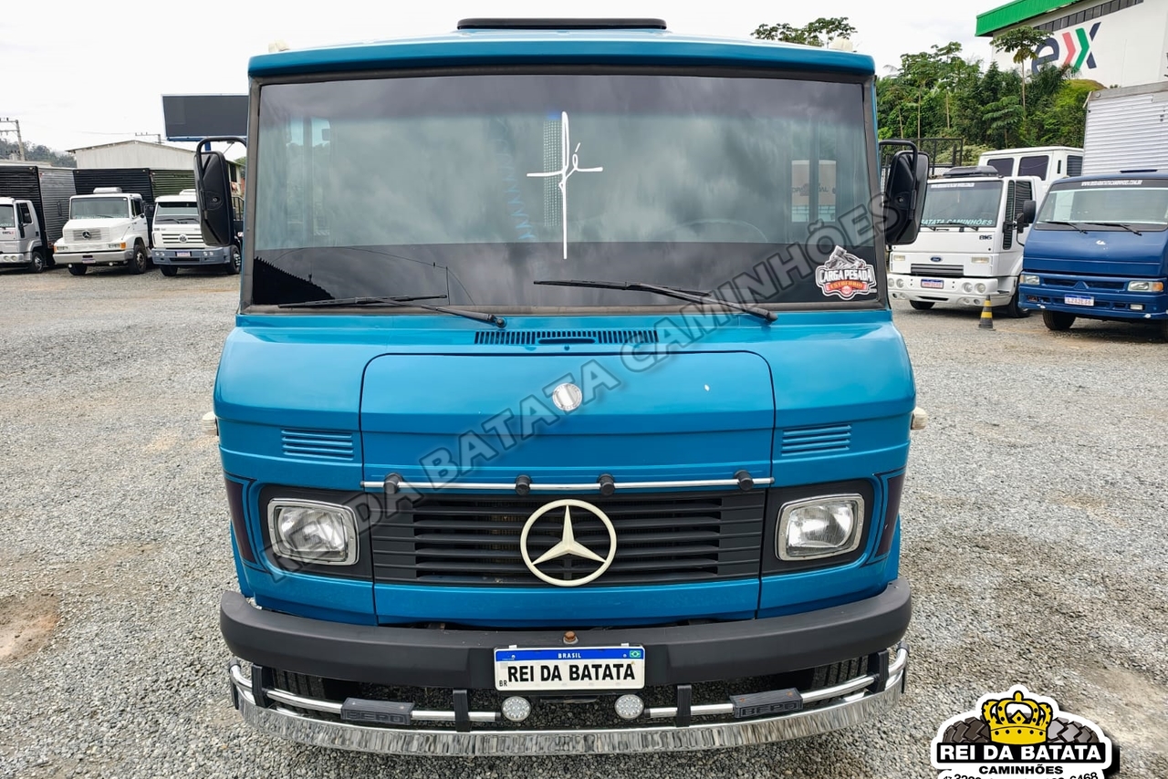 Mercedes Benz MB 608 - 84/84 2