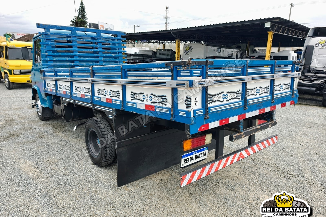 Mercedes Benz MB 608 - 84/84 12