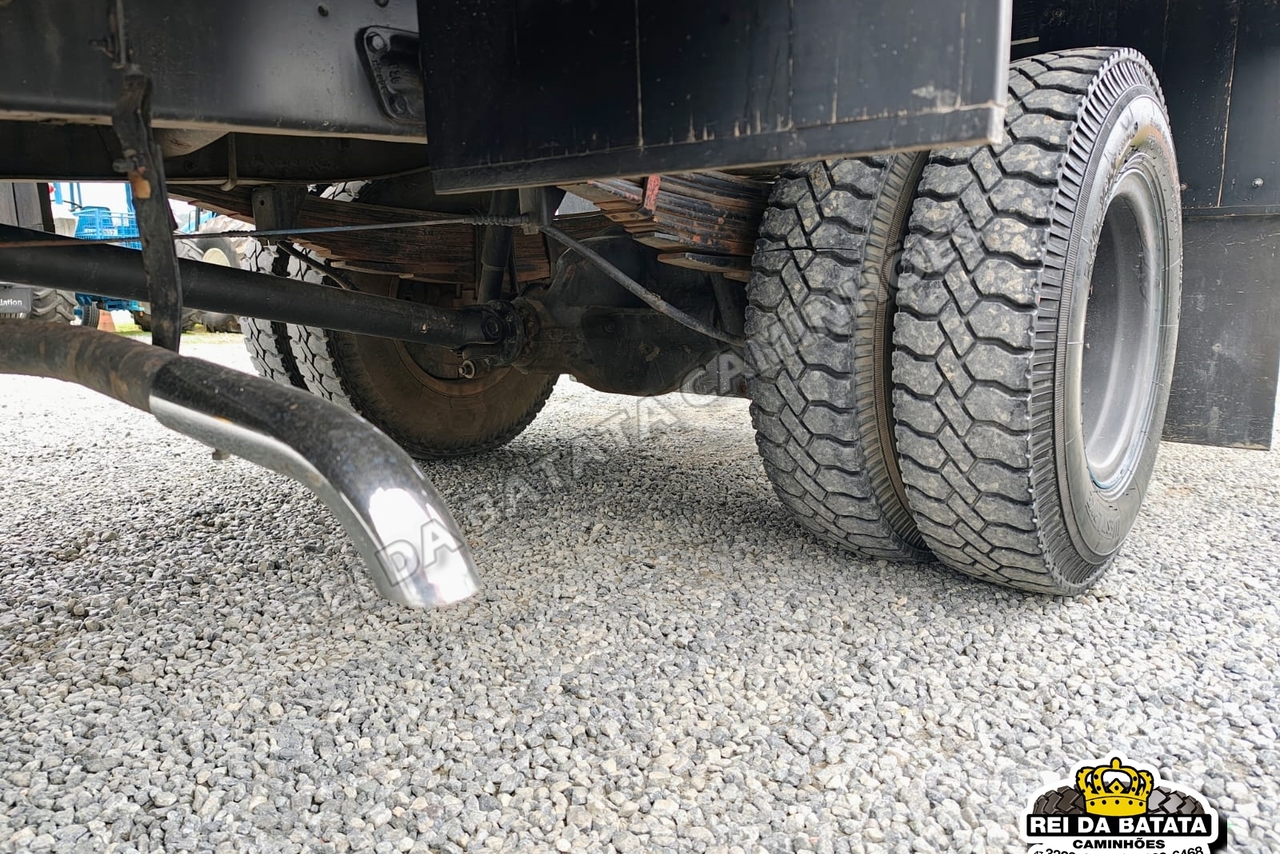 Mercedes Benz MB 608 - 84/84 13