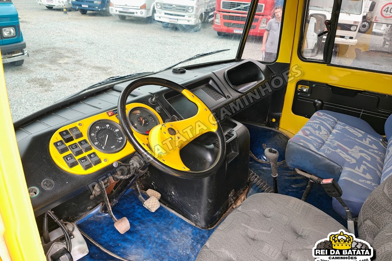 Mercedes Benz MB 608 - 84/84 7