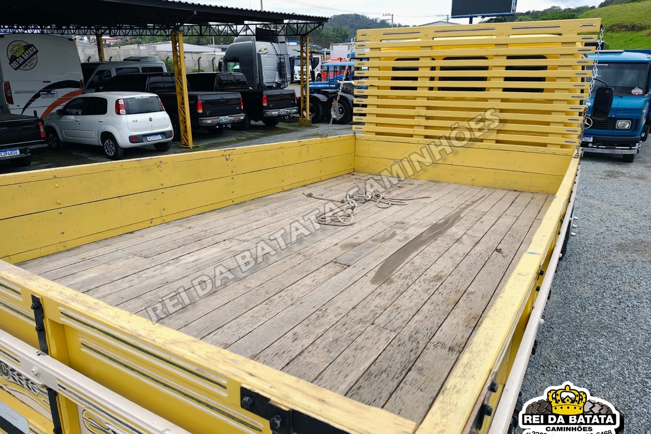 Mercedes Benz MB 608 - 84/84 11