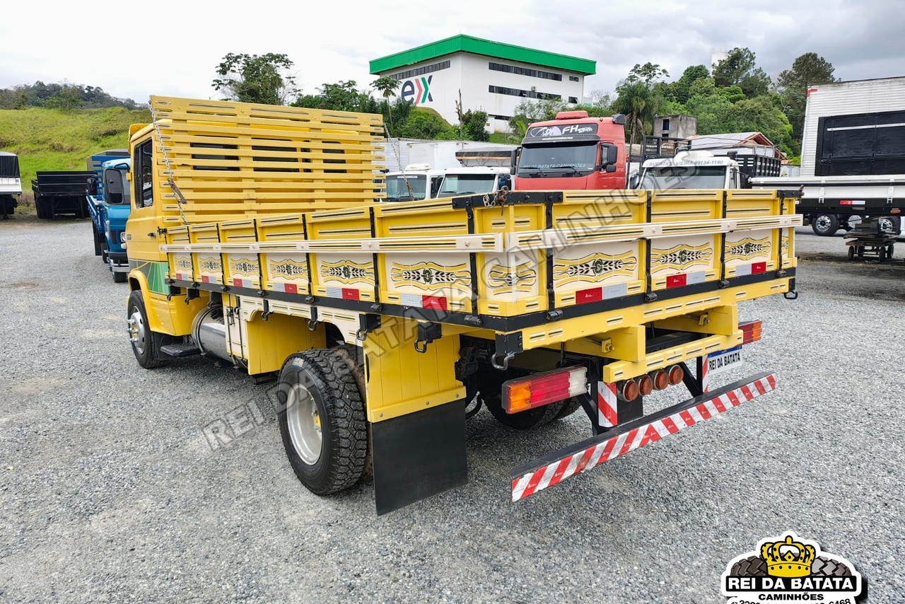 Mercedes Benz MB 608 - 84/84 14