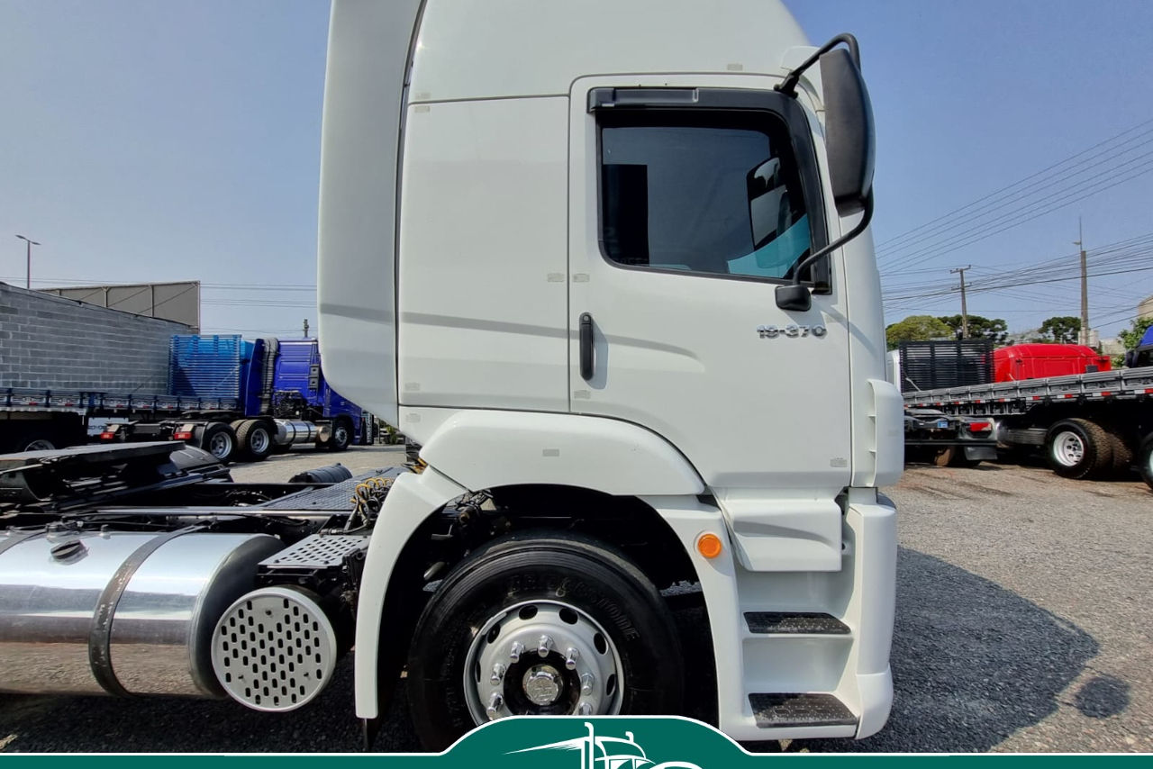 Volkswagen 19-370 E Constel. Tractor  - 08/08 6