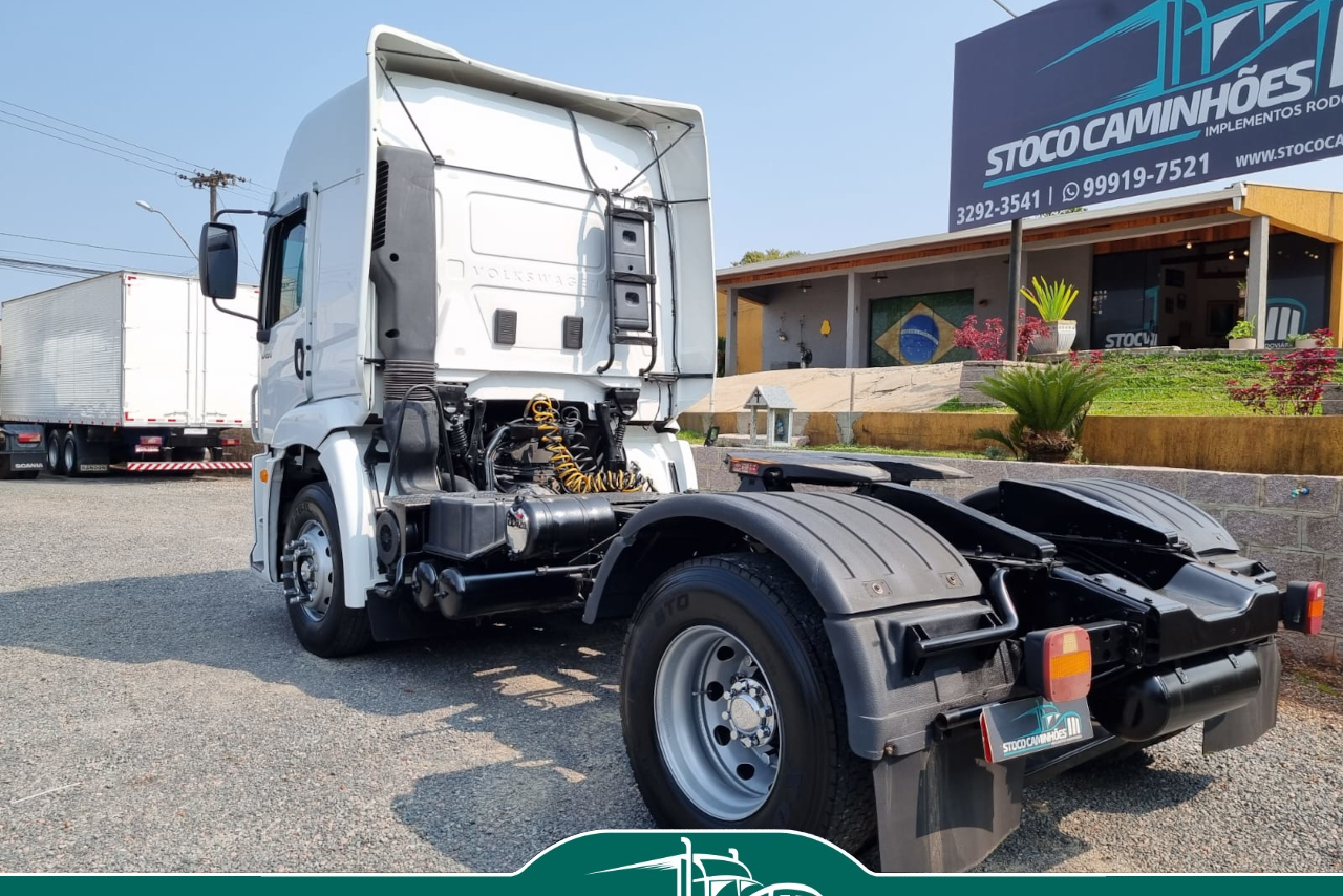 Volkswagen 19-370 E Constel. Tractor  - 08/08 17