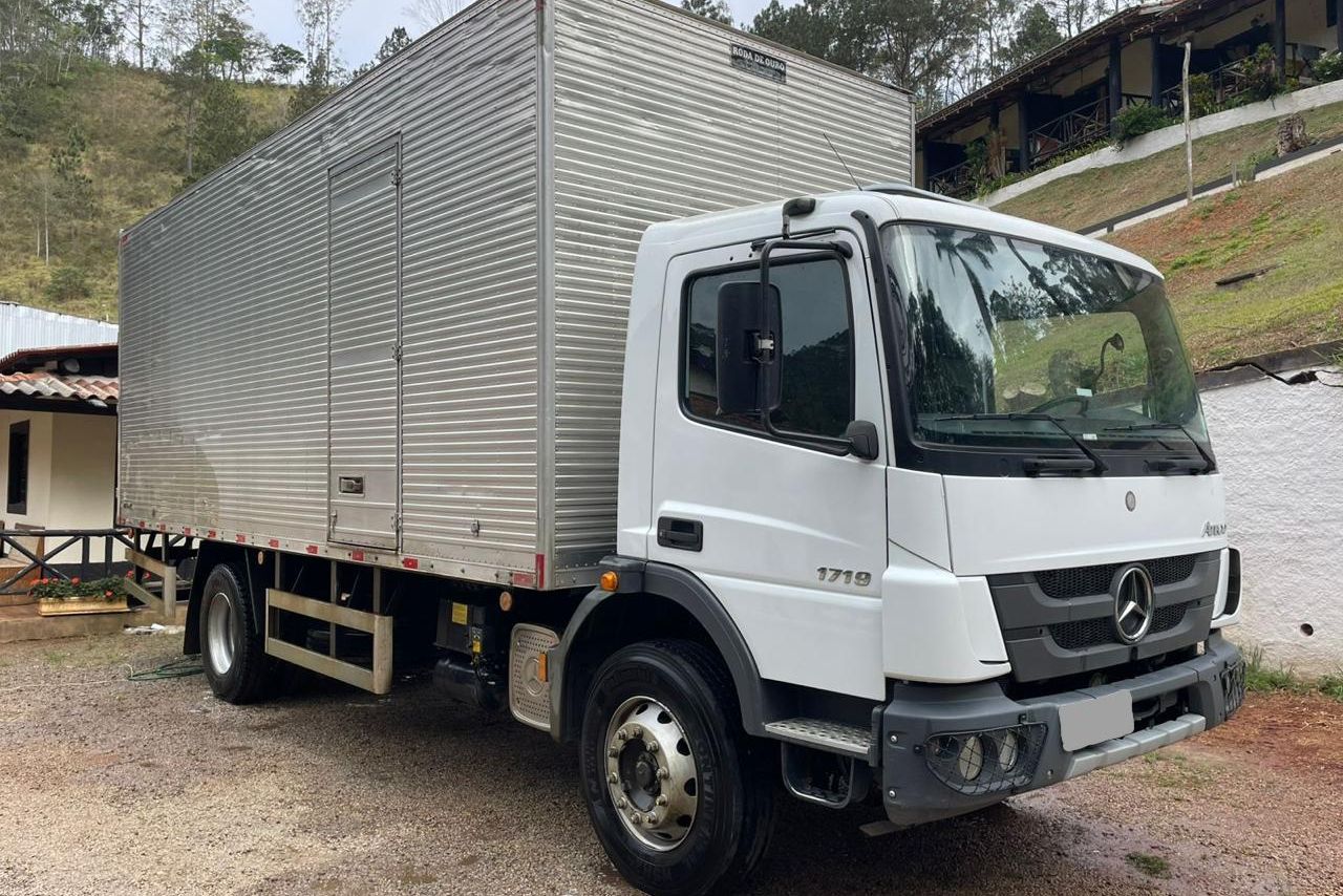 Mercedes Benz ATEGO MB3026 - 20/21 4