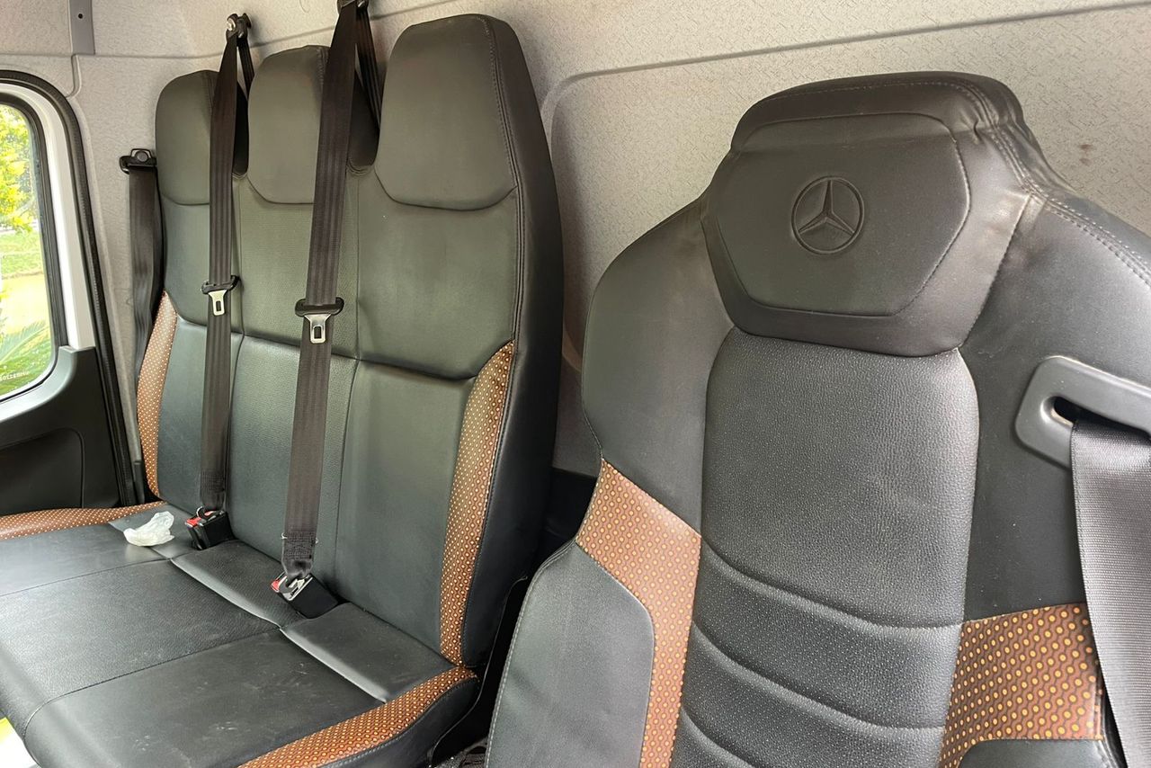 Mercedes Benz ATEGO MB3026 - 20/21 5