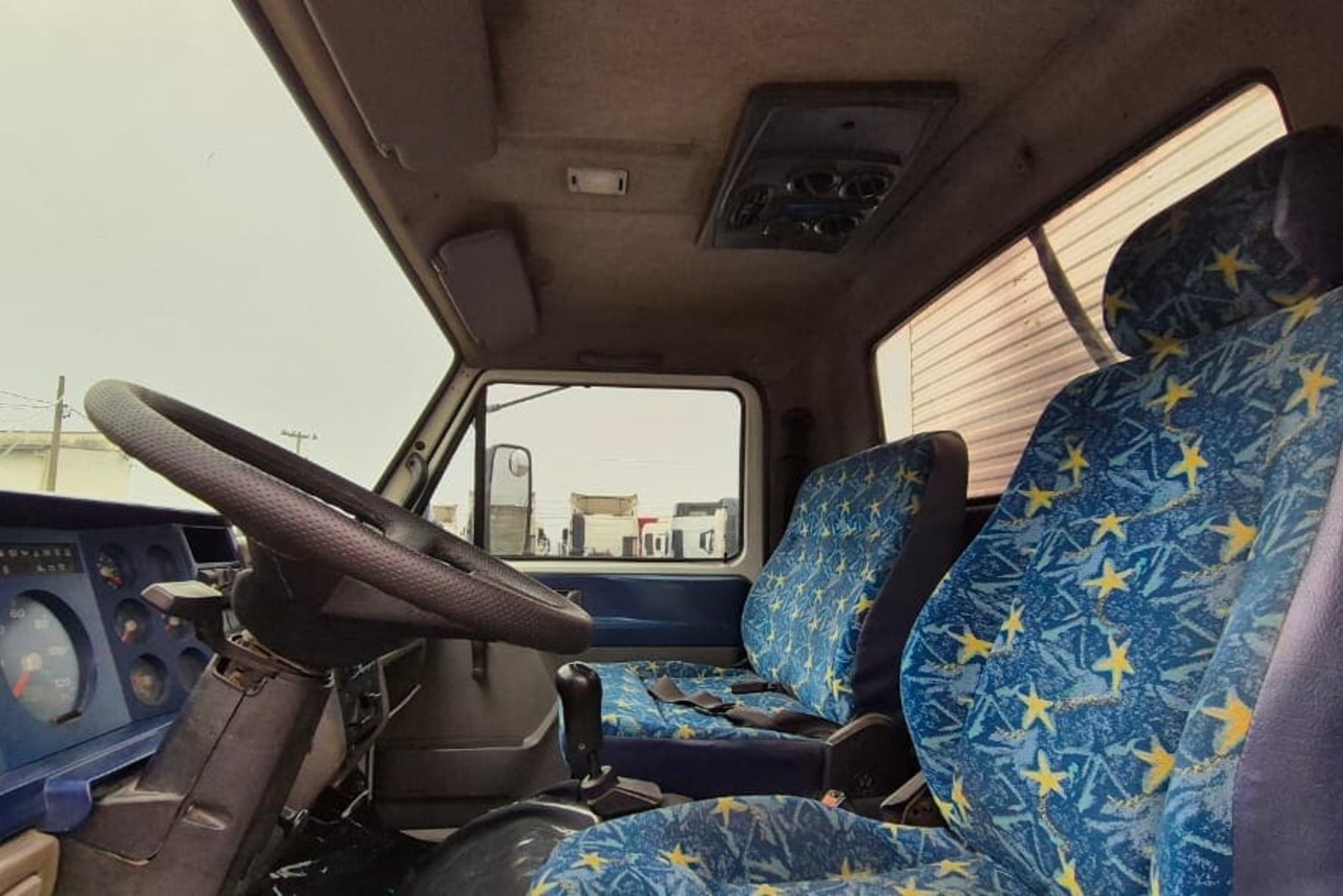 Volkswagen 8 120 - 09/10 2
