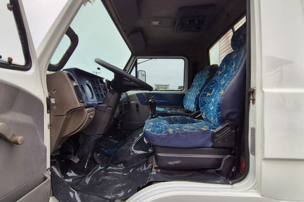 Volkswagen 8 120 - 09/10 6
