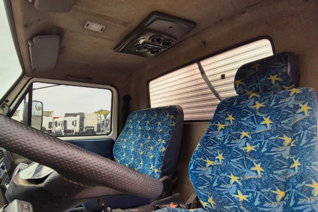 Volkswagen 8 120 - 09/10 13