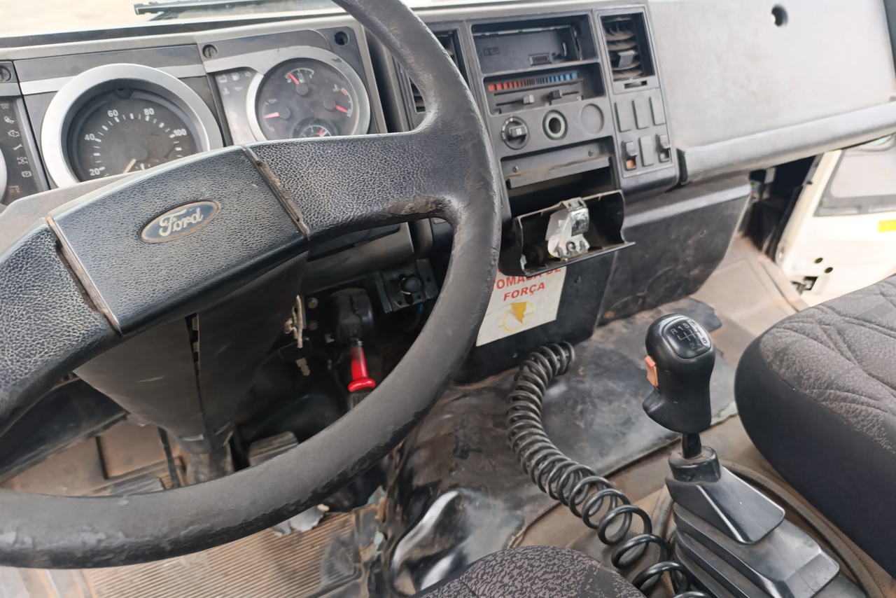 Ford Cargo2422 - 08/08 4