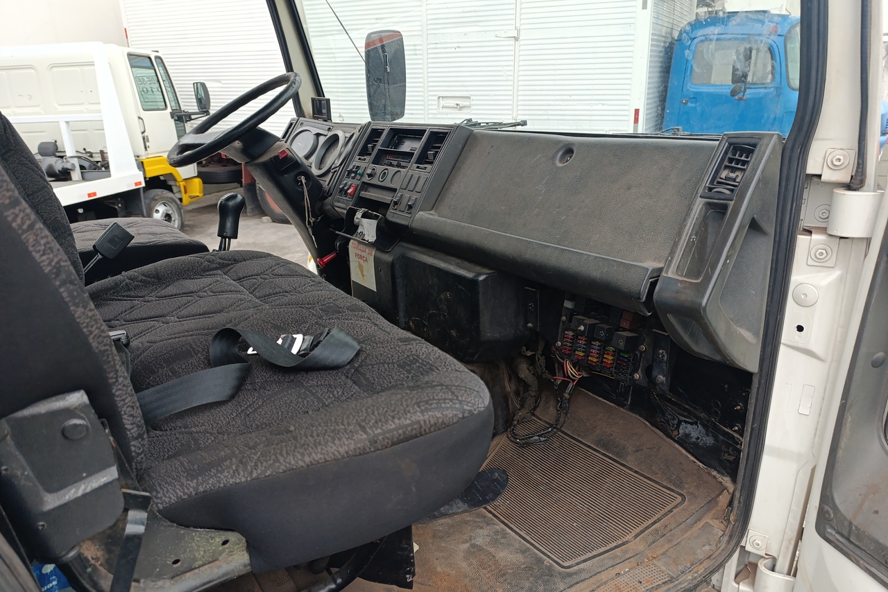 Ford Cargo2422 - 08/08 8