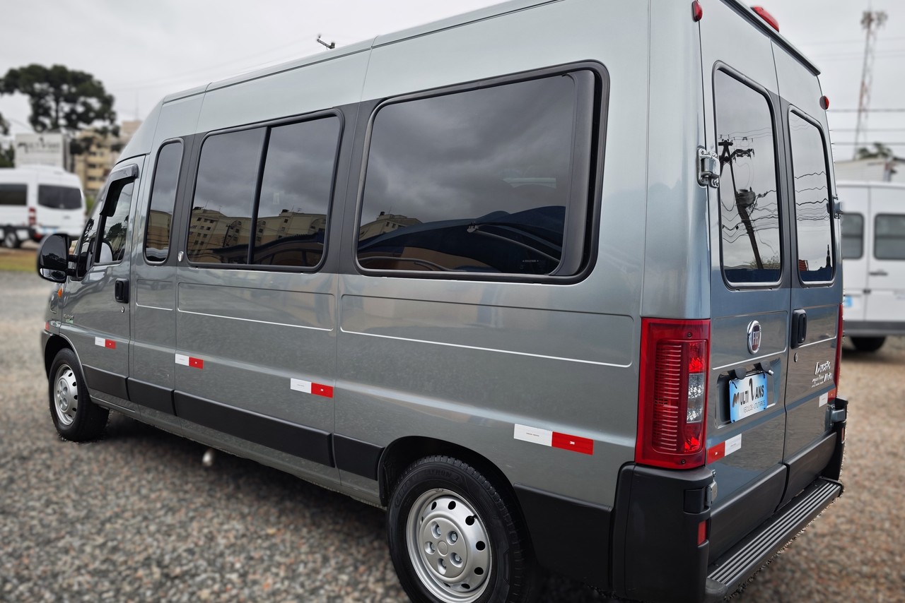 Fiat Ducato Minibus - 15/15 9