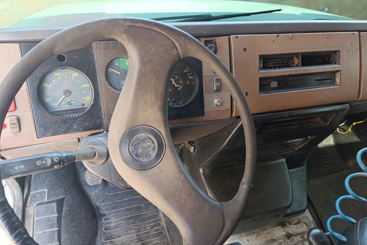 Mercedes Benz MB 2325 - 90/90 11