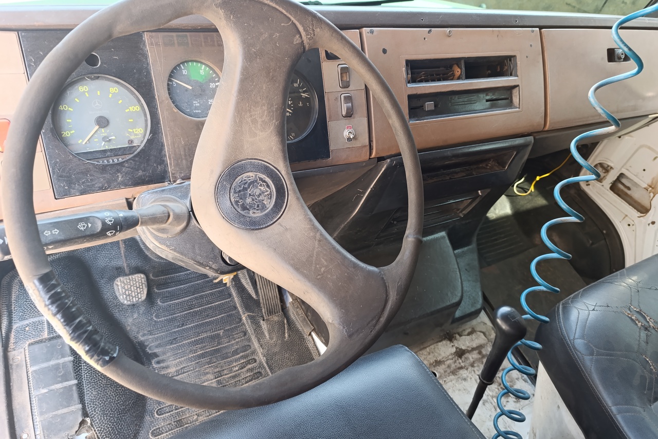Mercedes Benz MB 2325 - 90/90 12